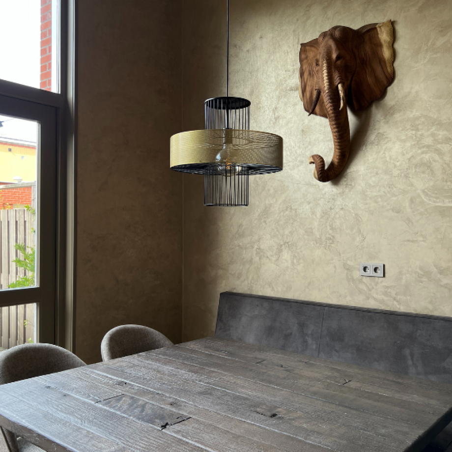 Speciaalstuc Africa woonkamer Nieuw-Vennep