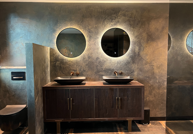 Zwart/gouden marmer-stucco badkamer